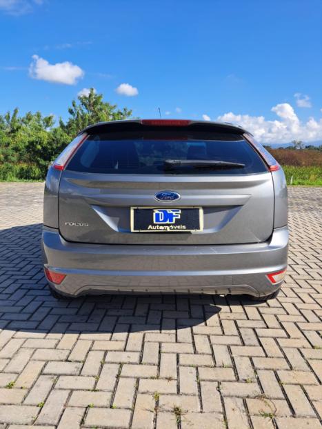 FORD Focus Hatch 1.6 4P, Foto 14