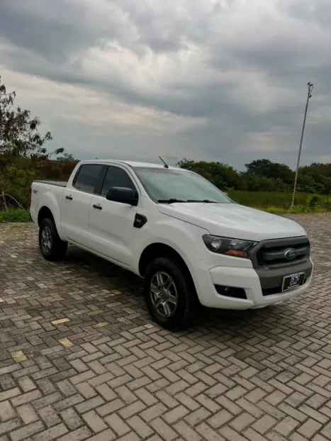 FORD Ranger 2.2 16V XLS DIESEL 4X4 CABINE DUPLA, Foto 1