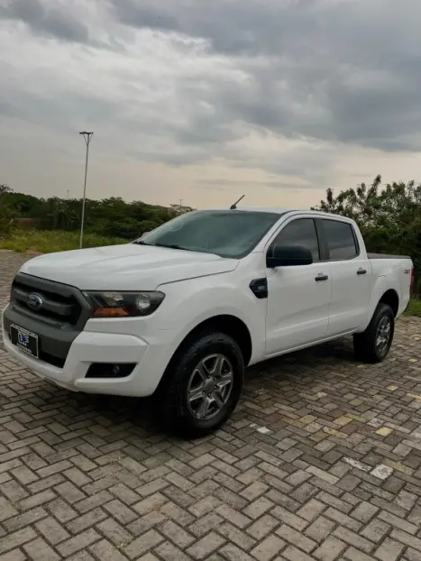 FORD Ranger 2.2 16V XLS DIESEL 4X4 CABINE DUPLA, Foto 3