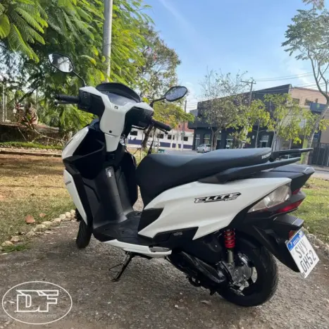 HONDA Elite 125 , Foto 2