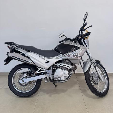 HONDA NX Falcon 400, Foto 6