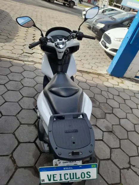 HONDA PCX 150 DLX, Foto 5