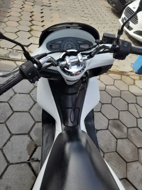 HONDA PCX 150 DLX, Foto 11