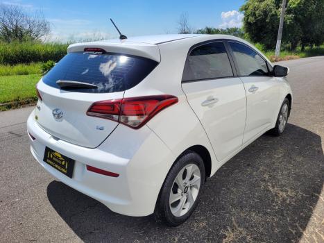 HYUNDAI HB 20 Hatch 1.6 16V 4P FLEX COMFORT PLUS, Foto 4