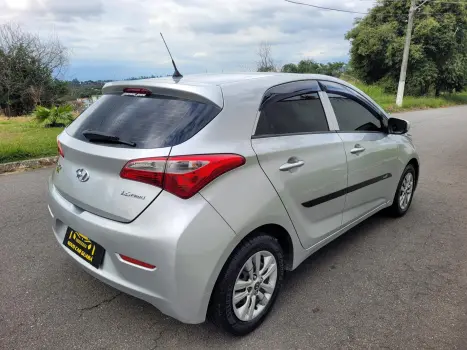 HYUNDAI HB 20 Hatch 1.6 16V 4P FLEX COMFORT PLUS, Foto 4