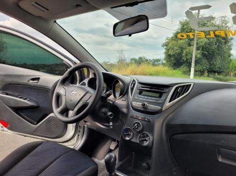 HYUNDAI HB 20 Hatch 1.6 16V 4P FLEX COMFORT PLUS, Foto 9