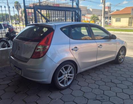 HYUNDAI I30 2.0 16V 4P, Foto 2