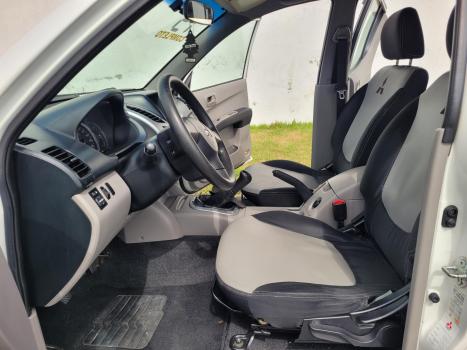 MITSUBISHI L 200 2.5 4X4 CABINE DUPLA DIESEL, Foto 7