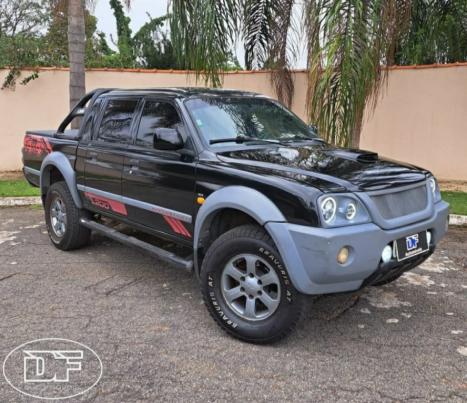 MITSUBISHI L 200 Outdoor 2.5 HPE 4X4 CABINE DUPLA TURBO DIESEL INTERCOOLER, Foto 2