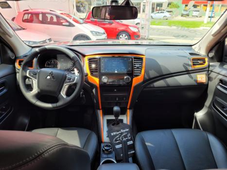 MITSUBISHI L 200 Triton 2.4 16V SPORT HPE-S 4X4 CABINE DUPLA TURBO DIESEL AUTOMTICO, Foto 8