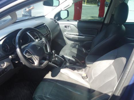 MITSUBISHI L 200 Triton 3.2 16V HPE 4X4 CABINE DUPLA TURBO DIESEL INTERCOOLER AUTOMTICO, Foto 2