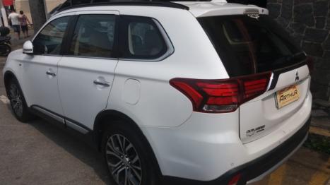 MITSUBISHI Outlander 3.0 V6 24V 4P GT 4X4 AUTOMTICO, Foto 5