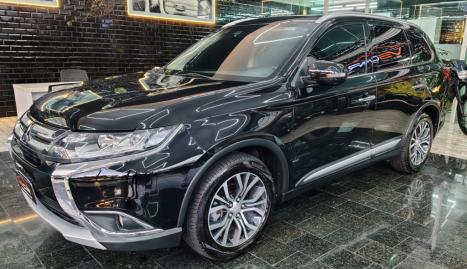 MITSUBISHI Outlander 2.2 16V 4P 4X4 HPE-S AWD DIESEL AUTOMTICO, Foto 3