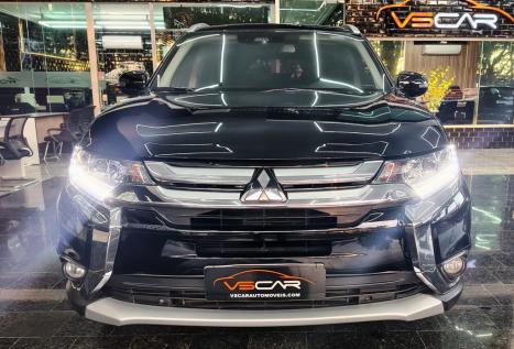 MITSUBISHI Outlander 2.2 16V 4P 4X4 HPE-S AWD DIESEL AUTOMTICO, Foto 2