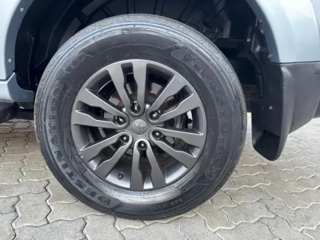 MITSUBISHI Pajero Dakar 3.2 16V 4P HPE S 4X4 TURBO DIESEL INTECOOLER 7 LUGARES AUTOMTICO, Foto 15