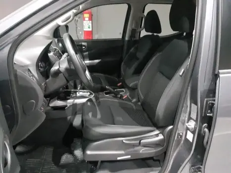 NISSAN Frontier 2.3 ATTACK CABINE DUPLA 4X4 BI-TURBO DIESEL AUTOMTICO, Foto 21
