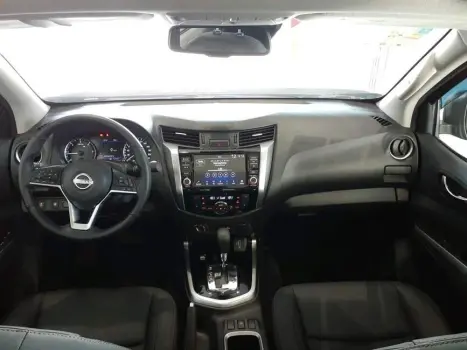 NISSAN Frontier 2.3 16V PLATINUM CABINE DUPLA 4X4 BI-TURBO DIESEL AUTOMTICO, Foto 17
