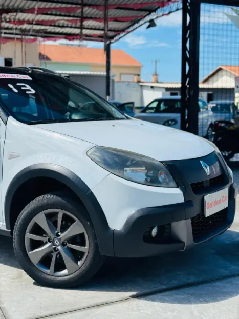 RENAULT Sandero 1.6 16V 4P FLEX STEPWAY RIP CURL, Foto 3