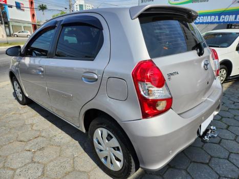 TOYOTA Etios Hatch 1.5 16V 4P FLEX XS AUTOMTICO, Foto 6