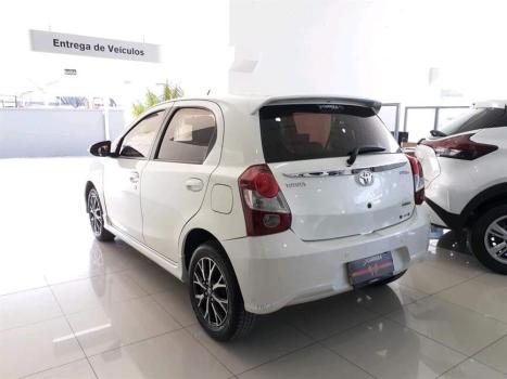 TOYOTA Etios Hatch 1.5 16V 4P FLEX PLATINUM AUTOMTICO, Foto 15