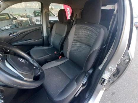 TOYOTA Etios Hatch 1.5 16V 4P FLEX XS AUTOMTICO, Foto 9