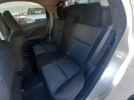 TOYOTA Etios Hatch 1.5 16V 4P FLEX XS AUTOMTICO, Foto 10