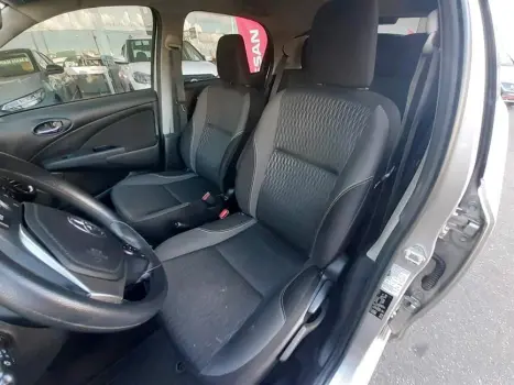 TOYOTA Etios Hatch 1.5 16V 4P FLEX XS AUTOMTICO, Foto 9