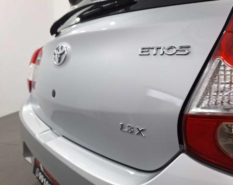 TOYOTA Etios Sedan 1.3 16V 4P FLEX X, Foto 9