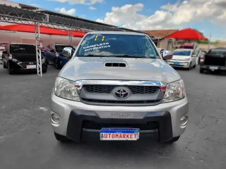 TOYOTA Hilux Caminhonete 3.0 4P 4X4 SRV TURBO DIESEL CABINE DUPLA AUTOMTICO, Foto 2