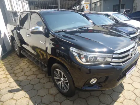 TOYOTA Hilux Caminhonete 2.8 4P 4X4 DIESEL CABINE DUPLA, Foto 2