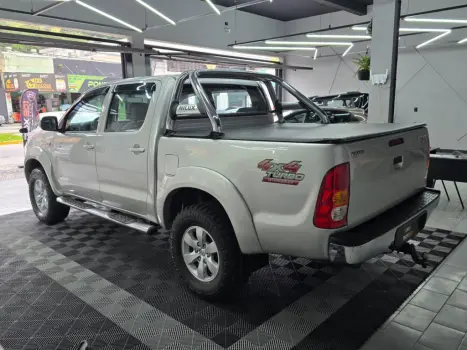 TOYOTA Hilux Caminhonete 3.0 4P 4X4 SRV TURBO DIESEL CABINE DUPLA, Foto 3