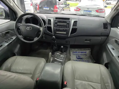 TOYOTA Hilux Caminhonete 3.0 4P 4X4 SRV TURBO DIESEL CABINE DUPLA, Foto 6