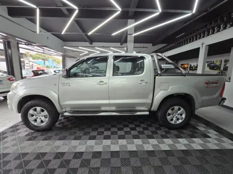 TOYOTA Hilux Caminhonete 3.0 4P 4X4 SRV TURBO DIESEL CABINE DUPLA, Foto 17