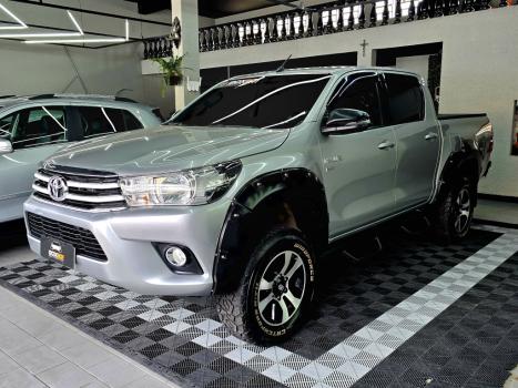 TOYOTA Hilux Caminhonete 2.7 16V 4P SR FLEX CABINE DUPLA, Foto 1