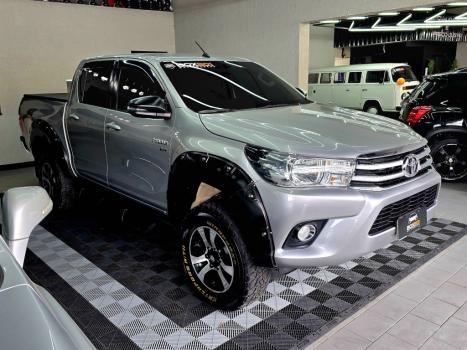 TOYOTA Hilux Caminhonete 2.7 16V 4P SR FLEX CABINE DUPLA, Foto 10