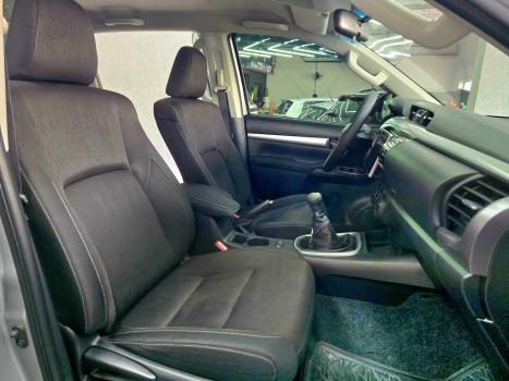 TOYOTA Hilux Caminhonete 2.7 16V 4P SR FLEX CABINE DUPLA, Foto 11