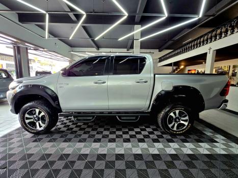 TOYOTA Hilux Caminhonete 2.7 16V 4P SR FLEX CABINE DUPLA, Foto 17
