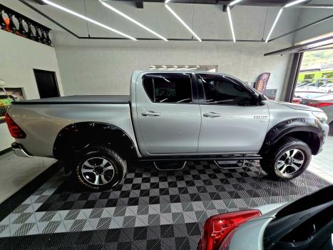 TOYOTA Hilux Caminhonete 2.7 16V 4P SR FLEX CABINE DUPLA, Foto 19