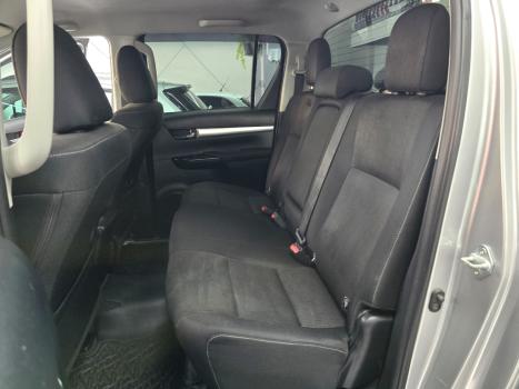 TOYOTA Hilux Caminhonete 2.7 16V 4P SR FLEX CABINE DUPLA, Foto 20
