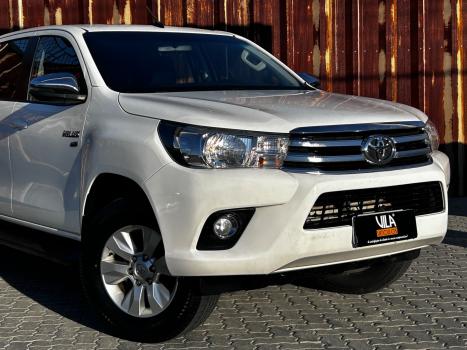 TOYOTA Hilux Caminhonete 2.7 16V 4P SRV FLEX 4X4  CABINE DUPLA AUTOMTICO, Foto 2