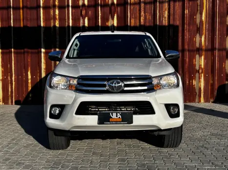 TOYOTA Hilux Caminhonete 2.7 16V 4P SRV FLEX 4X4  CABINE DUPLA AUTOMTICO, Foto 3