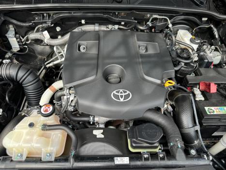 TOYOTA Hilux SW4 2.8 16V 4P SRX 4X4 7 LUGARES TURBO DIESEL AUTOMTICO, Foto 15