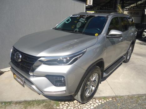 TOYOTA Hilux SW4 2.8 16V 4P SRX PLATINUM 4X4 7 LUGARES TURBO DIESEL AUTOMTICO, Foto 1