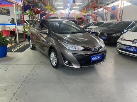 TOYOTA Yaris Hatch 1.3 16V 4P FLEX XL, Foto 2