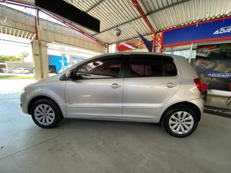 VOLKSWAGEN Fox 1.6 4P, Foto 8