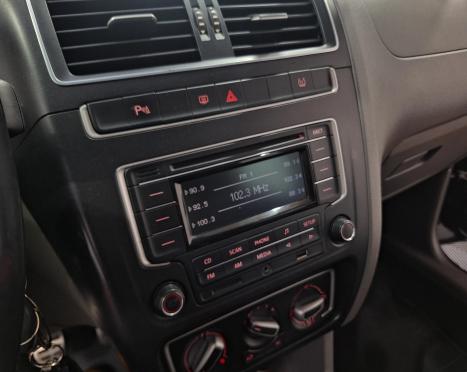 VOLKSWAGEN Fox 1.6 4P HIGHLINE FLEX, Foto 4