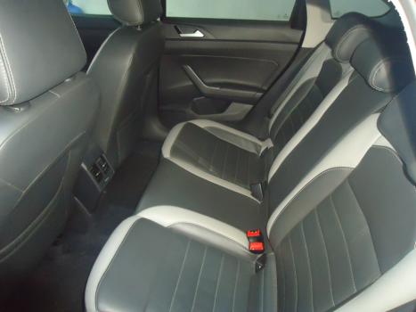 VOLKSWAGEN Nivus 1.0 4P FLEX 200 TSI COMFORTLINE TURBO AUTOMTICO, Foto 4