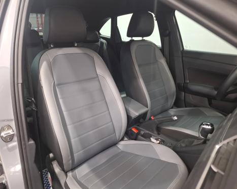 VOLKSWAGEN Nivus 1.0 4P FLEX 200 TSI HIGHLINE TURBO AUTOMTICO, Foto 9