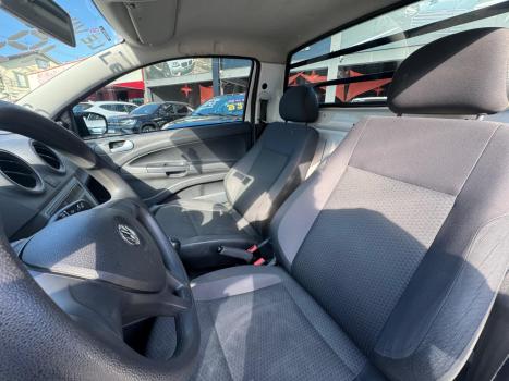VOLKSWAGEN Saveiro 1.6 G7 CABINE SIMPLES ROBUST FLEX, Foto 4