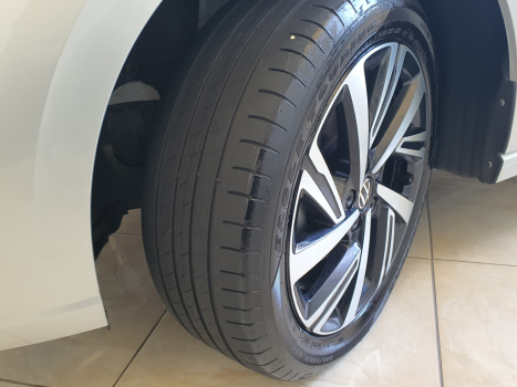 VOLKSWAGEN Virtus 1.0 4P 200 TSI FLEX HIGHLINE AUTOMTICO, Foto 12
